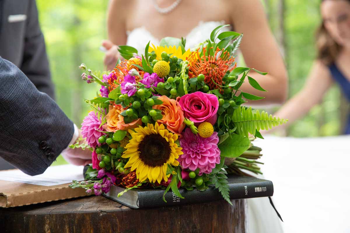 Floral Reef Designs - Ottawa Wedding and Event Florist - Lisa Provencal Photography - Colourful Temple's Sugar Bush Wedding 7